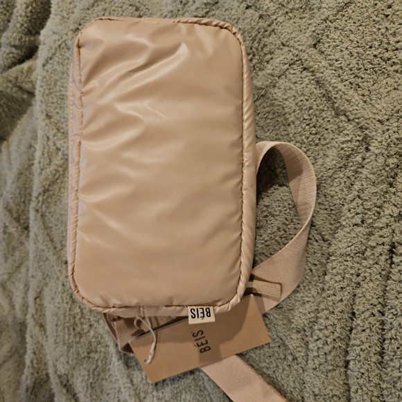 Beis expandable puffer fanny belt bag backpack combo NWT - Picture 4 of 5